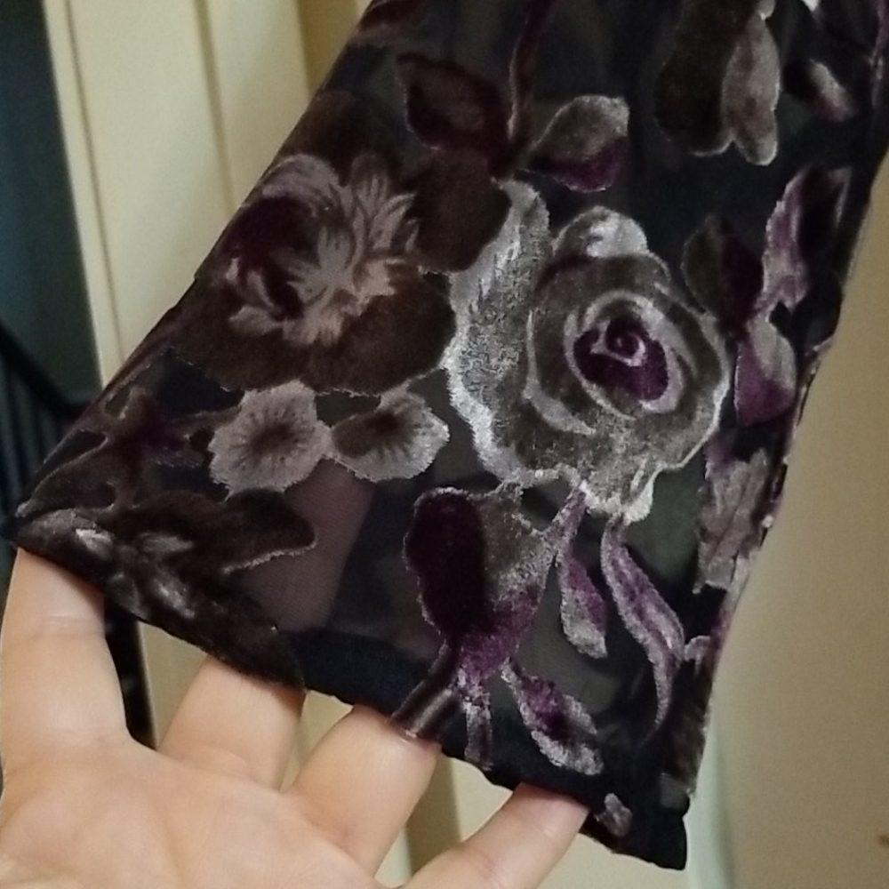 Dress - Picture 2 of 3
